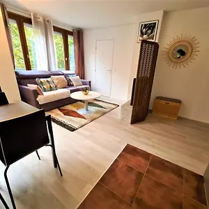 Joli T2 Lumineux Et Cosy Au Centre D'annecy , Annecy France